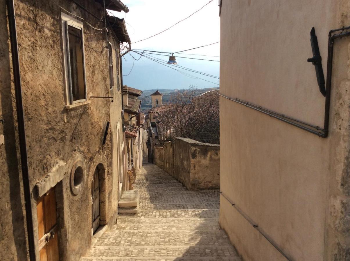 Da Sciuri Case Vacanza Barisciano Luaran gambar