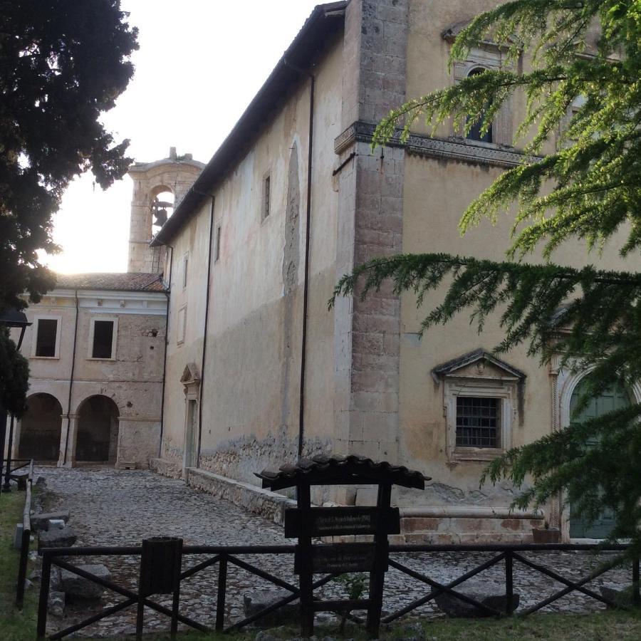 Da Sciuri Case Vacanza Barisciano Luaran gambar