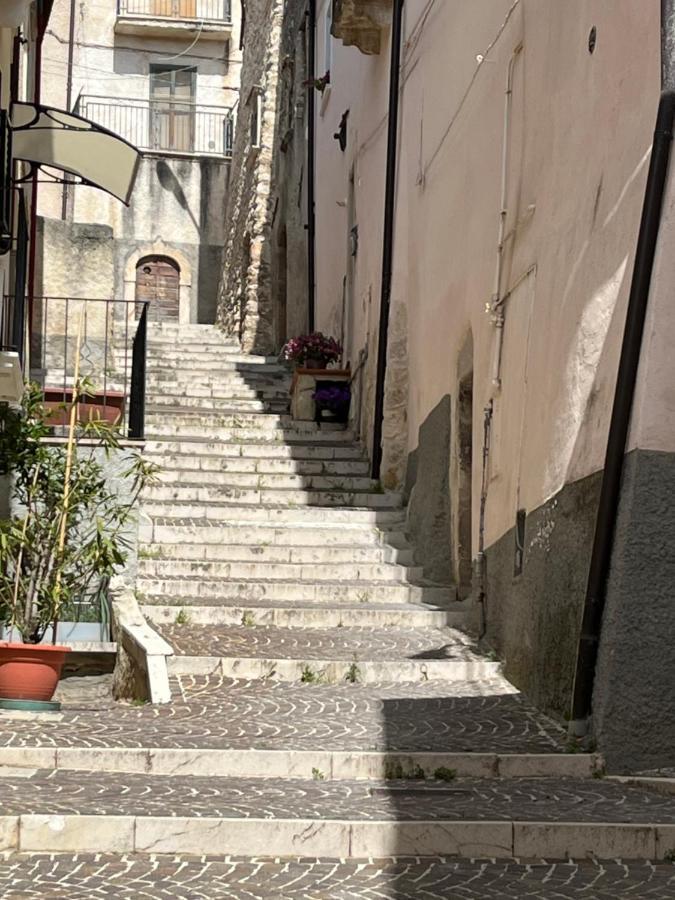 Da Sciuri Case Vacanza Barisciano Luaran gambar